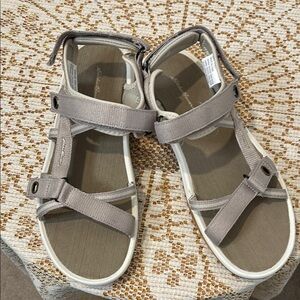 Eddie Bauer Gray Sporty Sandals with Adjustable Straps Size 10